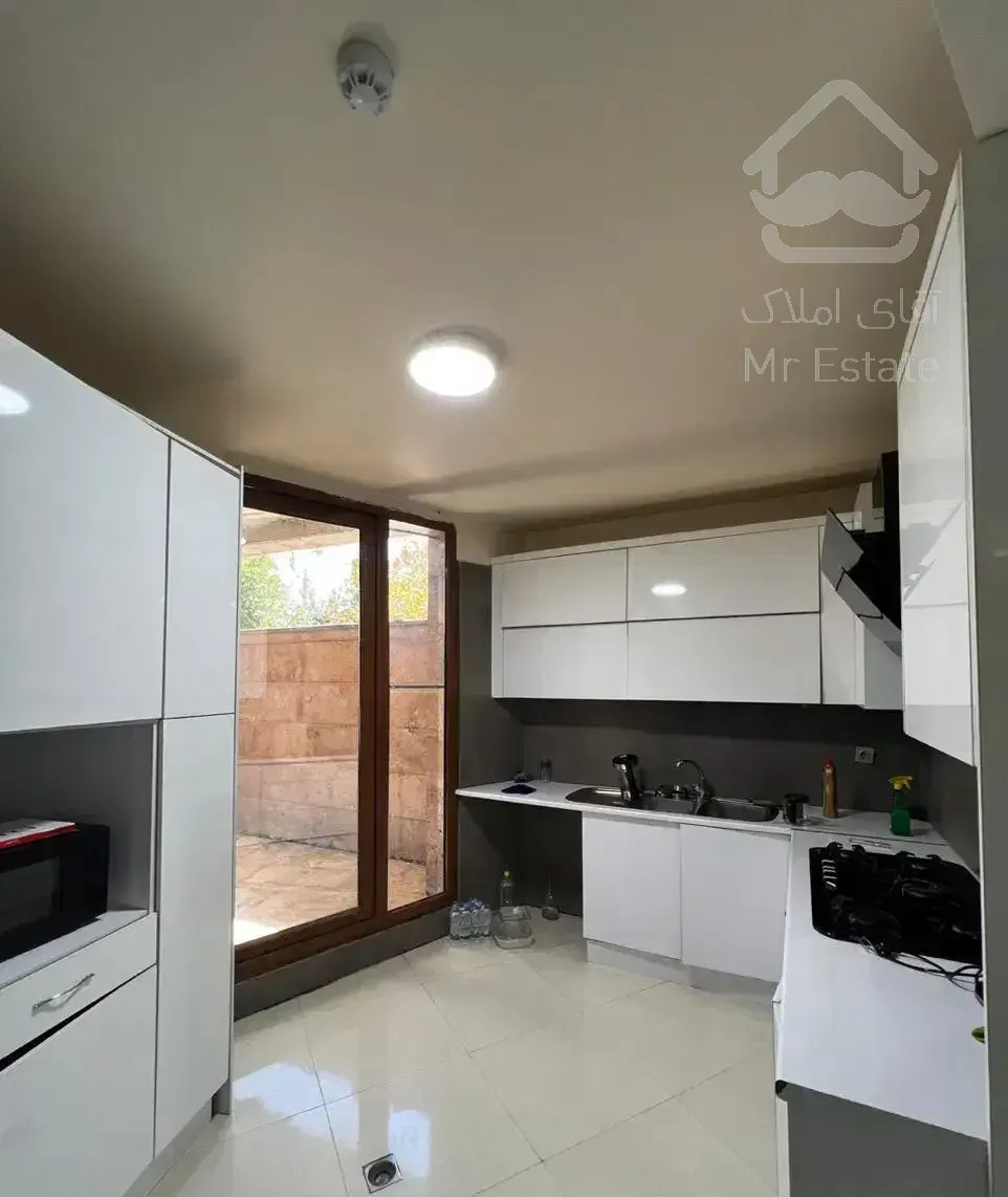 نیاوران،مرجان آپارتمان ۲۰۰ متری