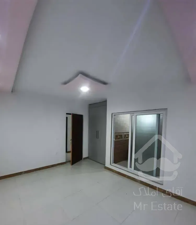 ویلا باغچه مدرن نوساز شهرکی سند تک‌برگ