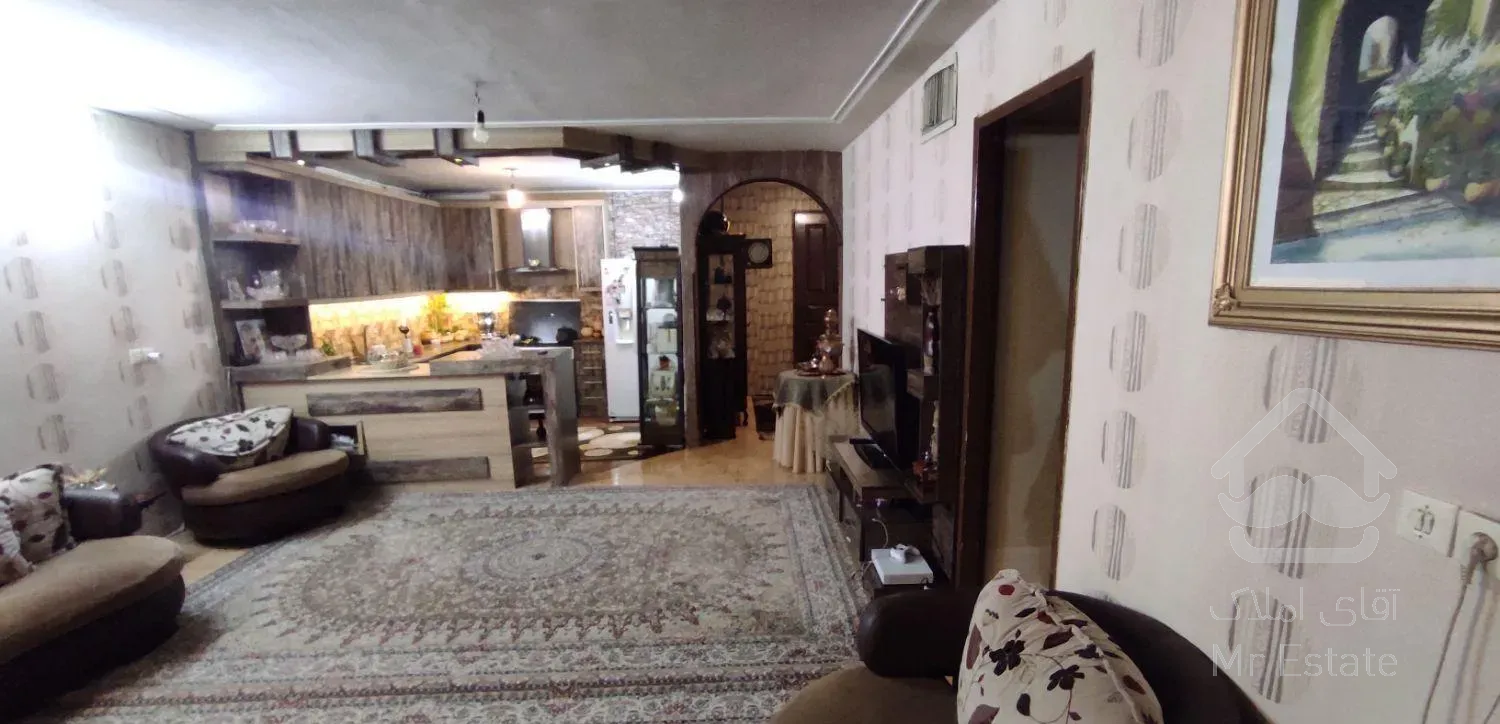 دو خواب بزرگ ،زیربنا 85متر،60متر حیاط اختصاصی