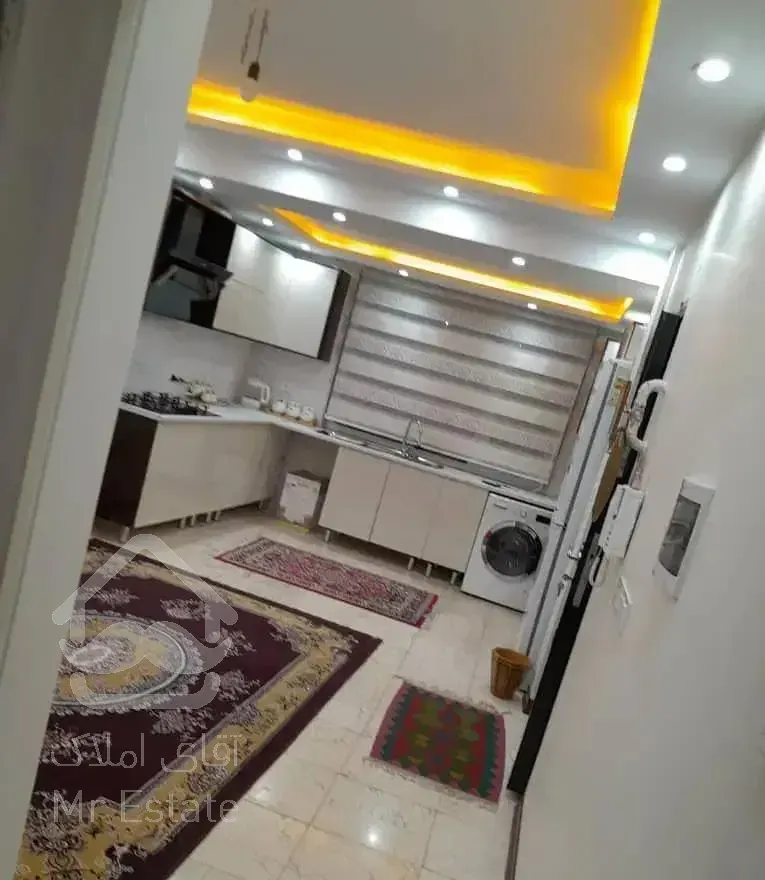 ۵۰متر/یک خواب/فاصله تا مترو پنج دقیقه