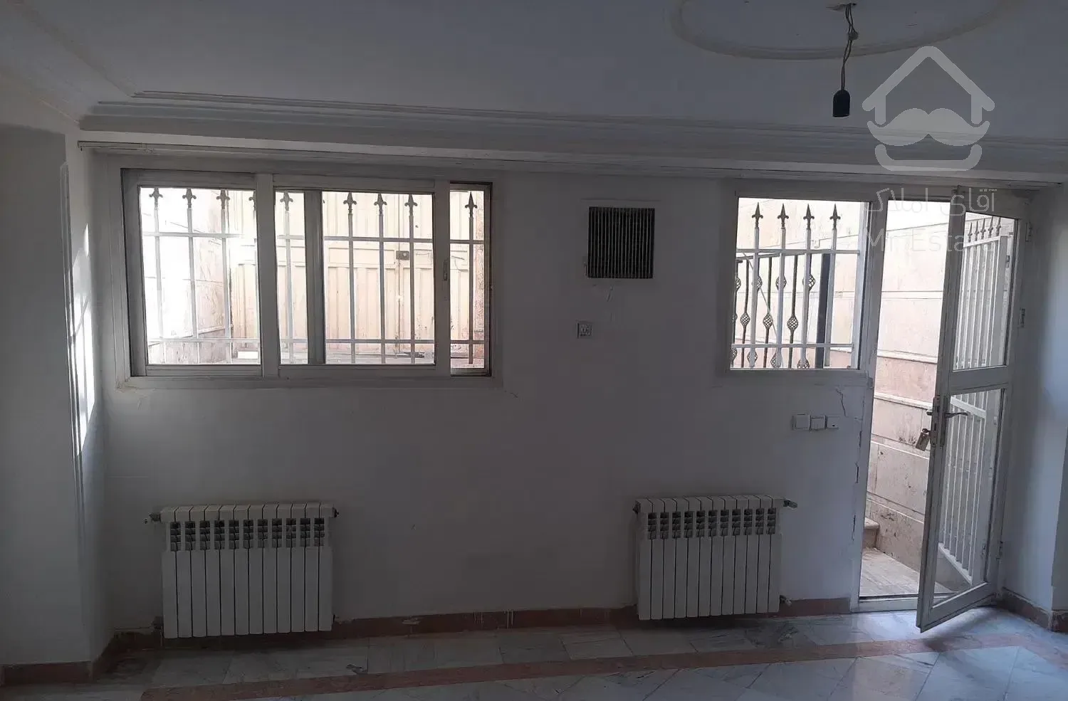 ۷۰ متر دربست