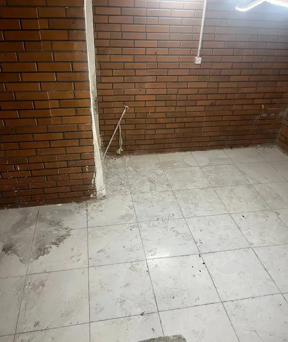 رهن سوئیت۱۷متری زیرهمکف انبار،دفترکار،کارگاه مسکنی