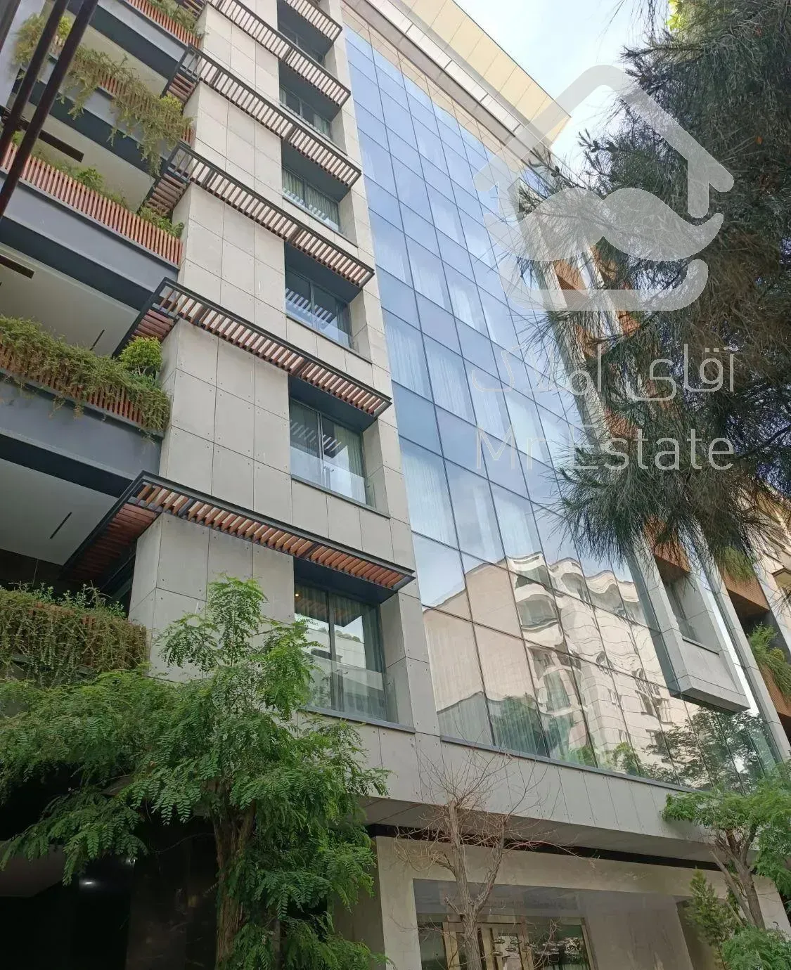 آپارتمان صاحبقرانیه گلستان شمالی ۳۱۰متر