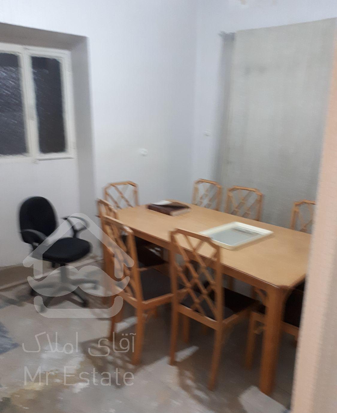 آپارتمان قابل  بنگاه اتومبیل