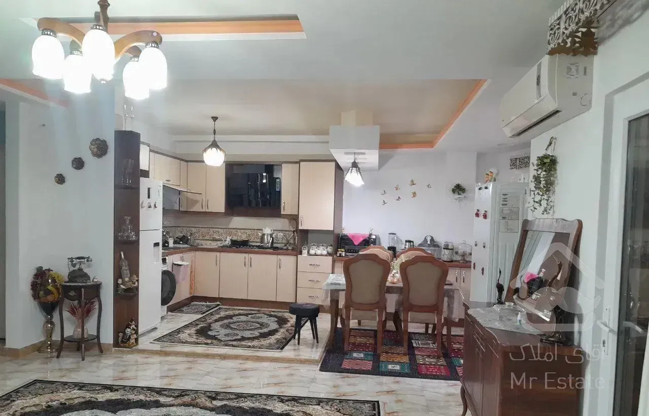 فروش واحد ۱۳۴ متری ۳خواب طبقه سوم