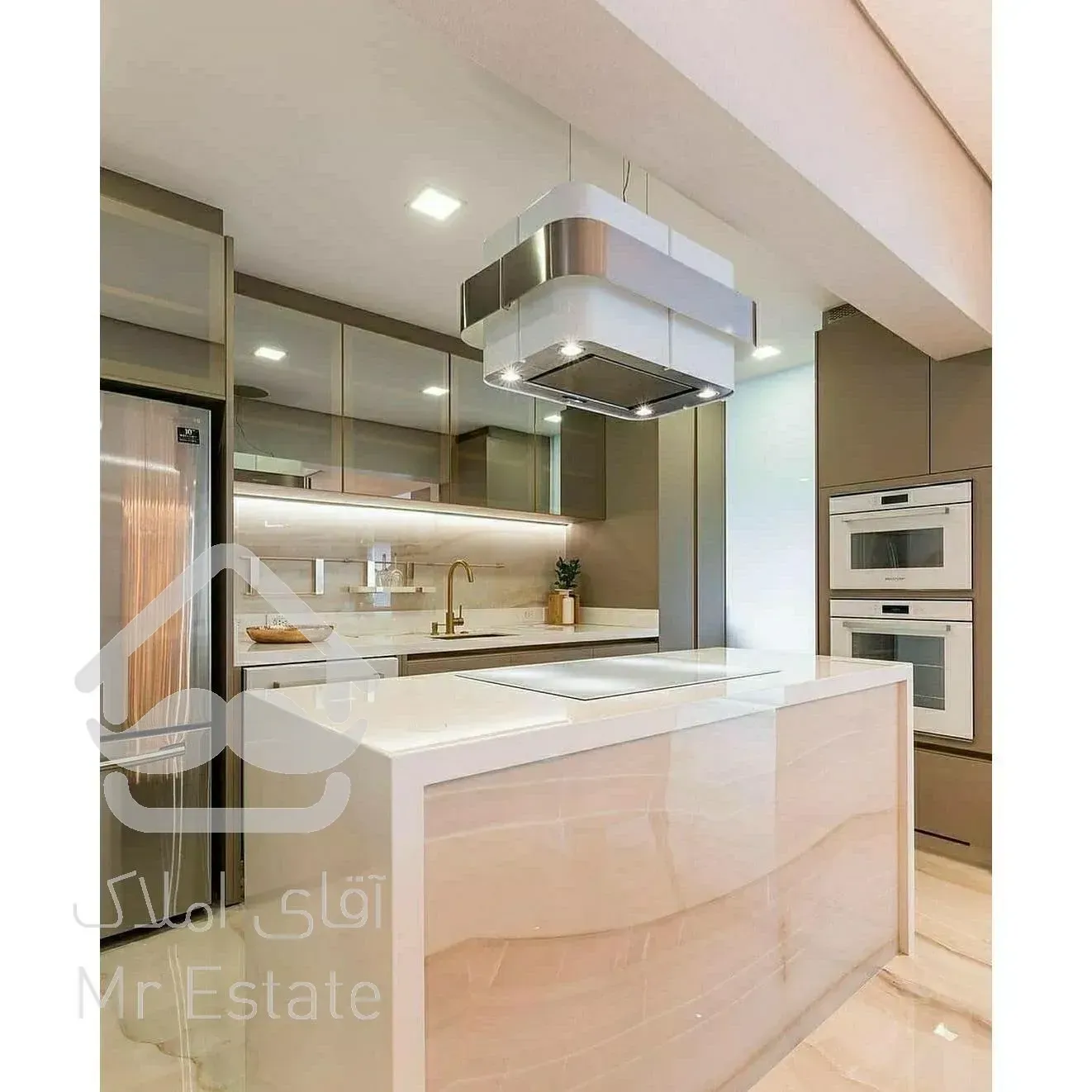 برج مجلل سیمرغ ۱۱۴ متری ۲ خواب/ویودار