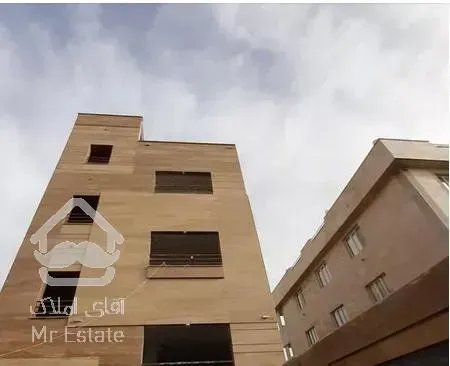 اپارتمان طبقه دوم ۱۳۵ متر