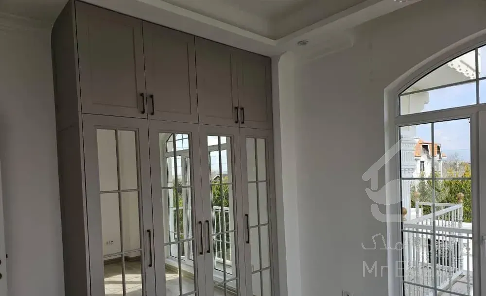 فروش خانه ویلایی ۲۵۶ متری ۴ خوابه کلید نخورده