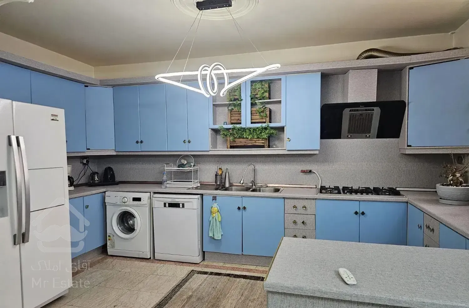 درکه 88 متر دو خواب بازسازی شده