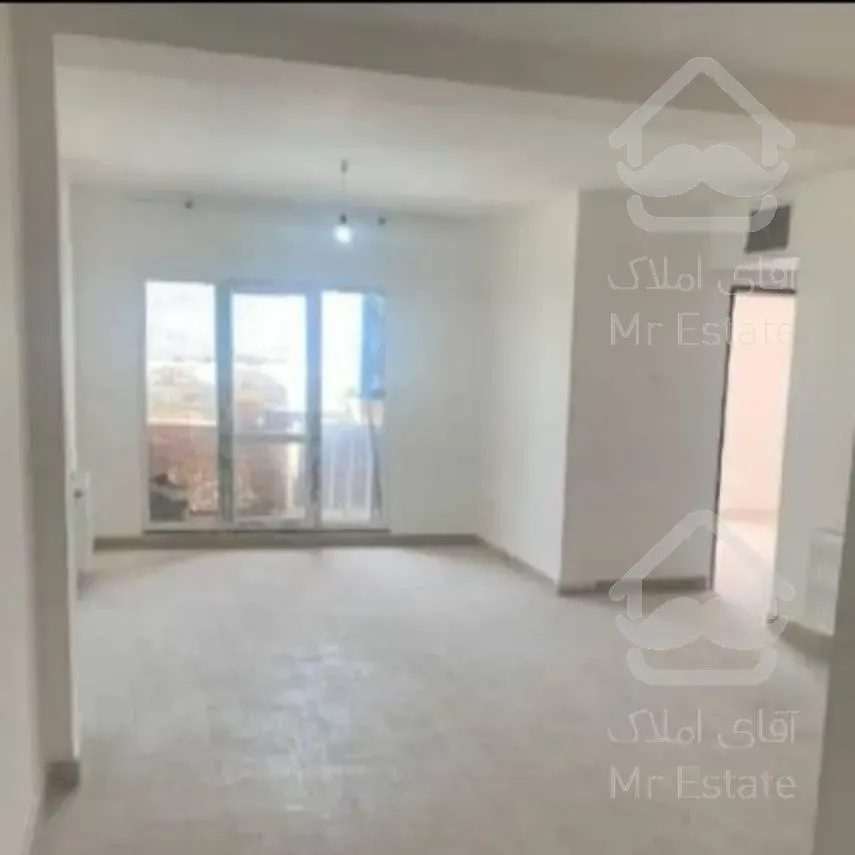 اپارتمان ۸۵ متری خوش نقشه فول امکانات غرق نور