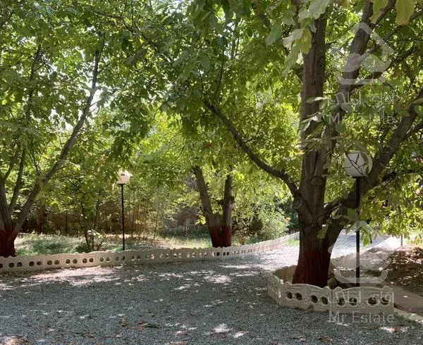 ویلا باغ ۲۱۰۰ متر