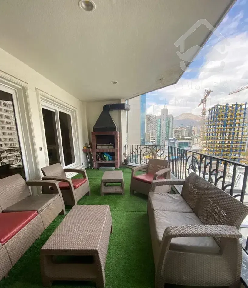 کلید طلایی(۴۰۰متر و یک سوئیت مجزا)