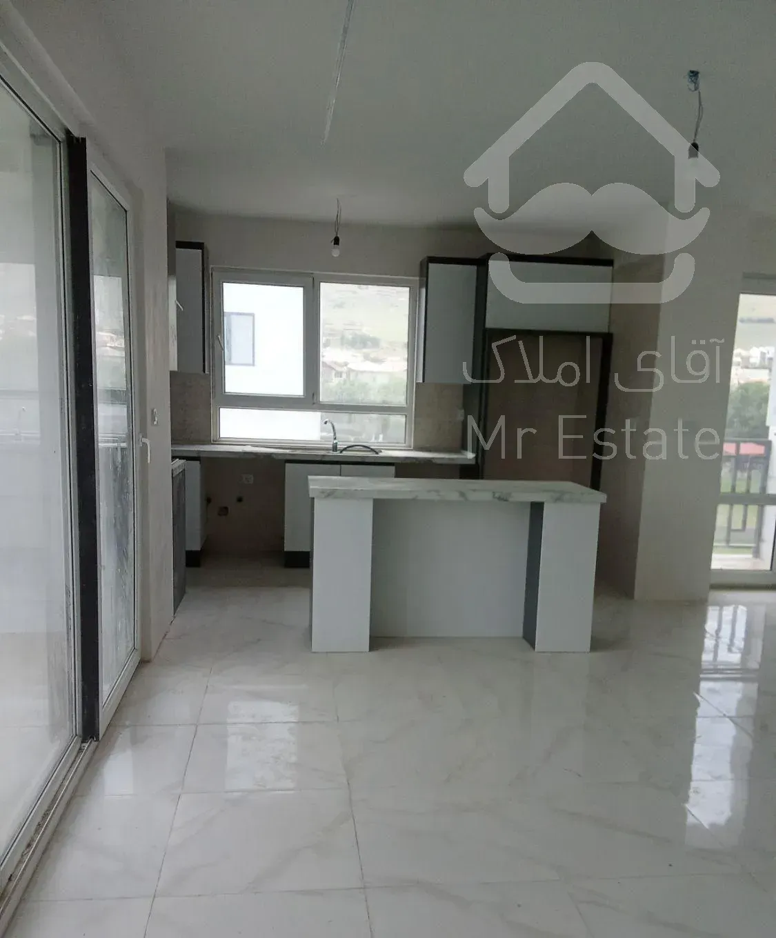 آپارتمان ۱۰۰ متری نوساز سند دار  آسانسور پارکینگ »