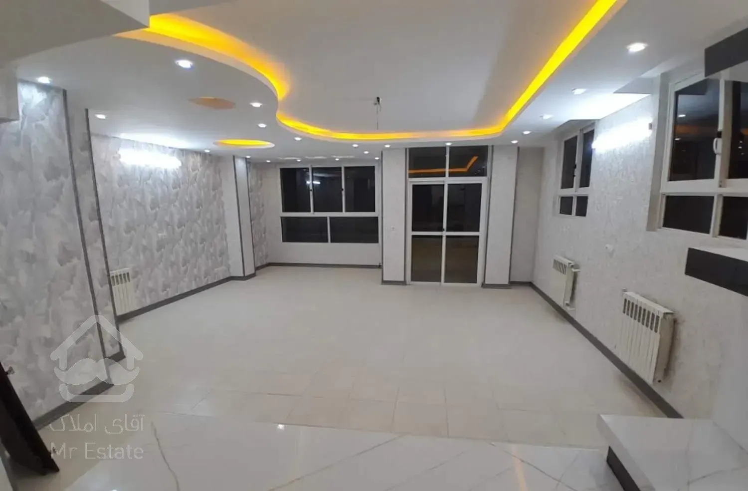 آپارتمان110 متری  2 خوابه  3 بر نور