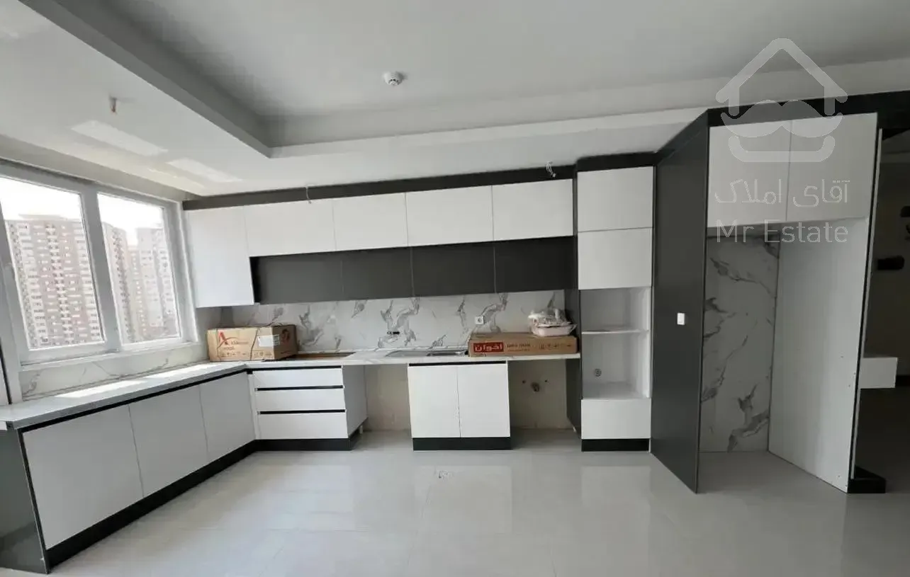 اجاره ۱۴۰ متر ۳خ کلید نخورده برج مجلل کوهک دریاچه