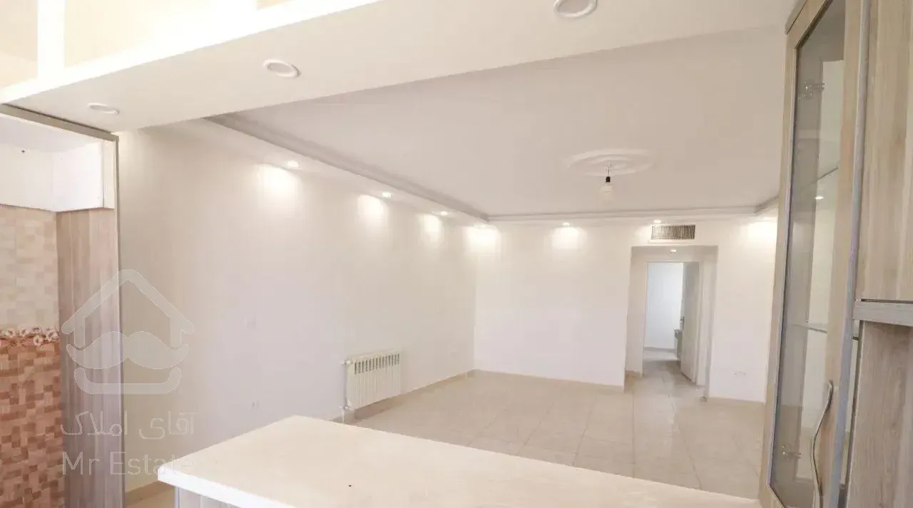 ۸۵ متر  شهران ادهمی ۶ سال ساخت