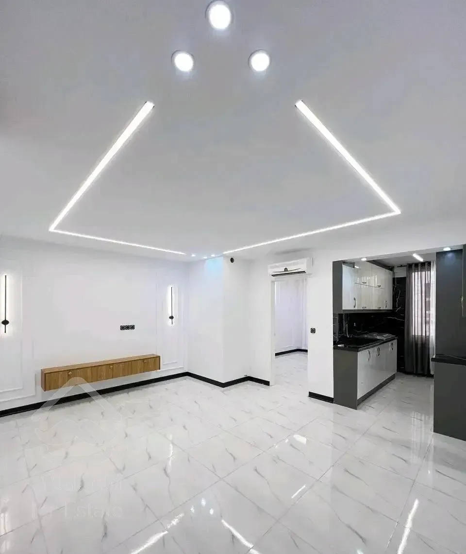 ۵۳ متر لوکس/فول امکانات/سند تک برگ ثبت تهران