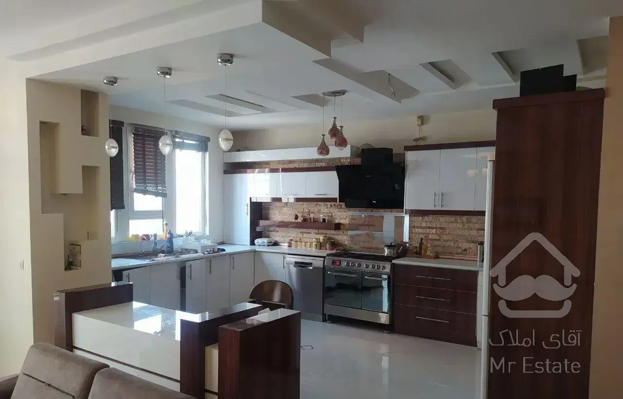 آپارتمان ۱۷۰ متر سامانیه تک واحدی