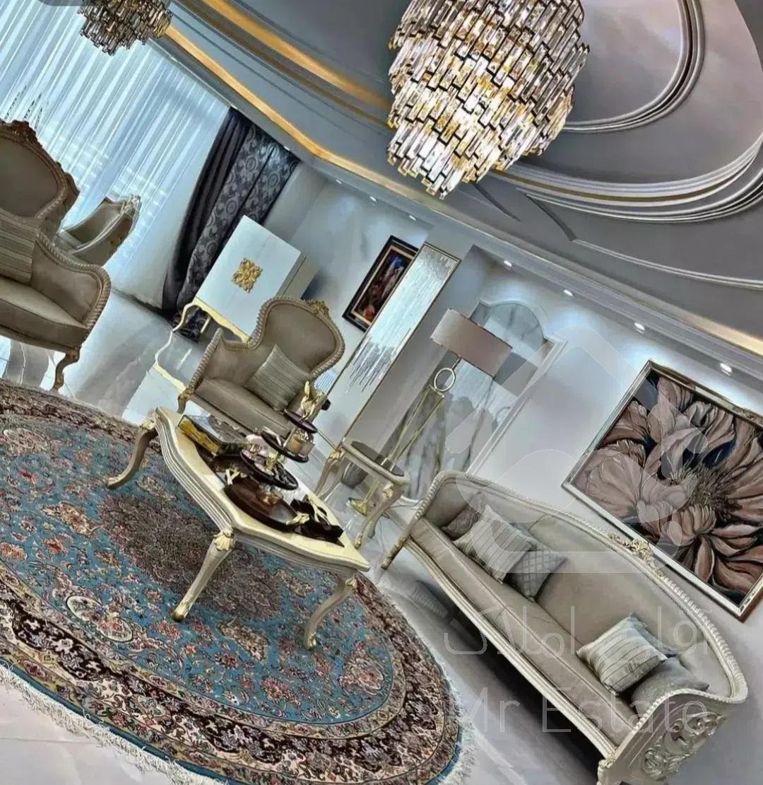 آپارتمان ۲۴۰متری ۴خواب