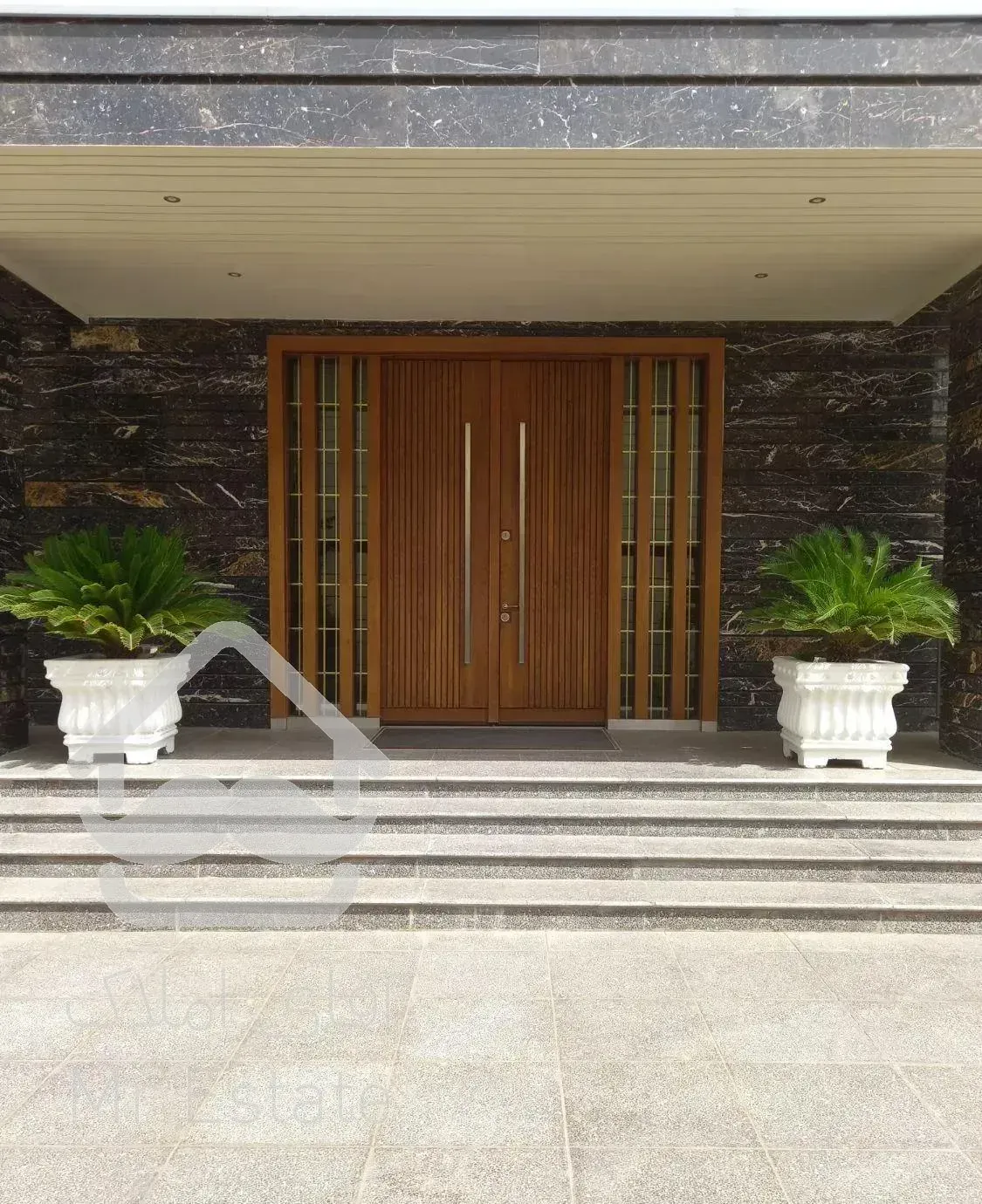 ۸۰متر/یک خواب/روبه افتاب/نوساز/اکباتان بیمه