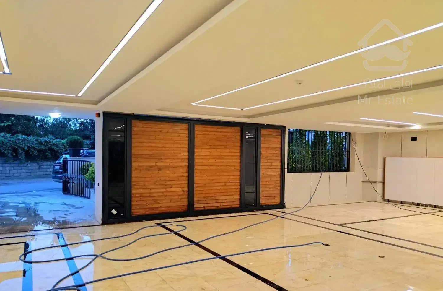 رهن آپارتمان۱۰۸متری با حیاط خلوت اختصاصی درطالقانی