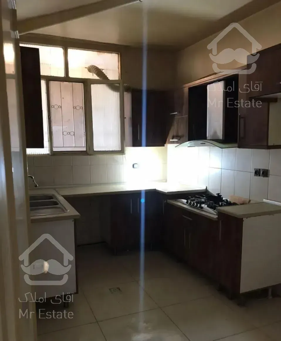 میرداماد/ 100متر 2خواب / 800 رهن کامل