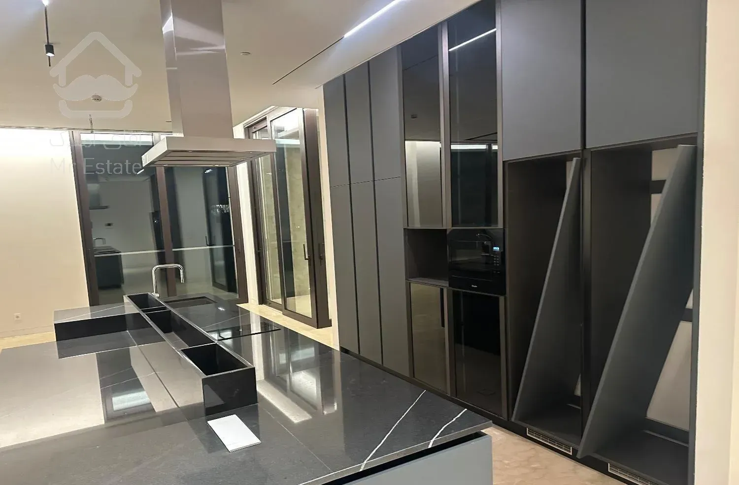 450مترپنت هاووس ۴خواب کامرانیه شمالی سوپرلوکس