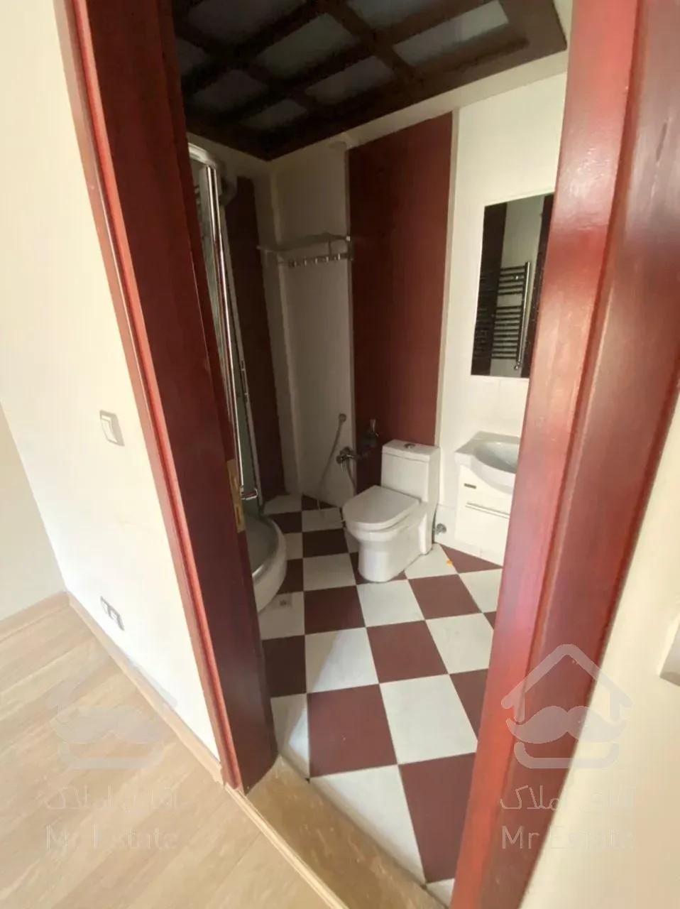 اجاره و رهن آپارتمان فرشته 162  متر شیک