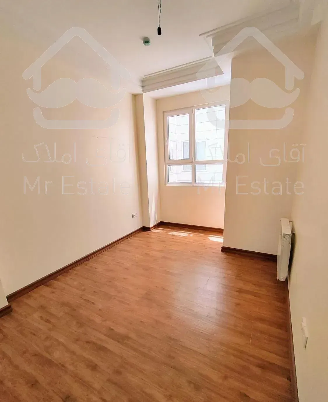 کوی بیمه/109مترکلیدنخورده/سالن پرده خور/سند آماده