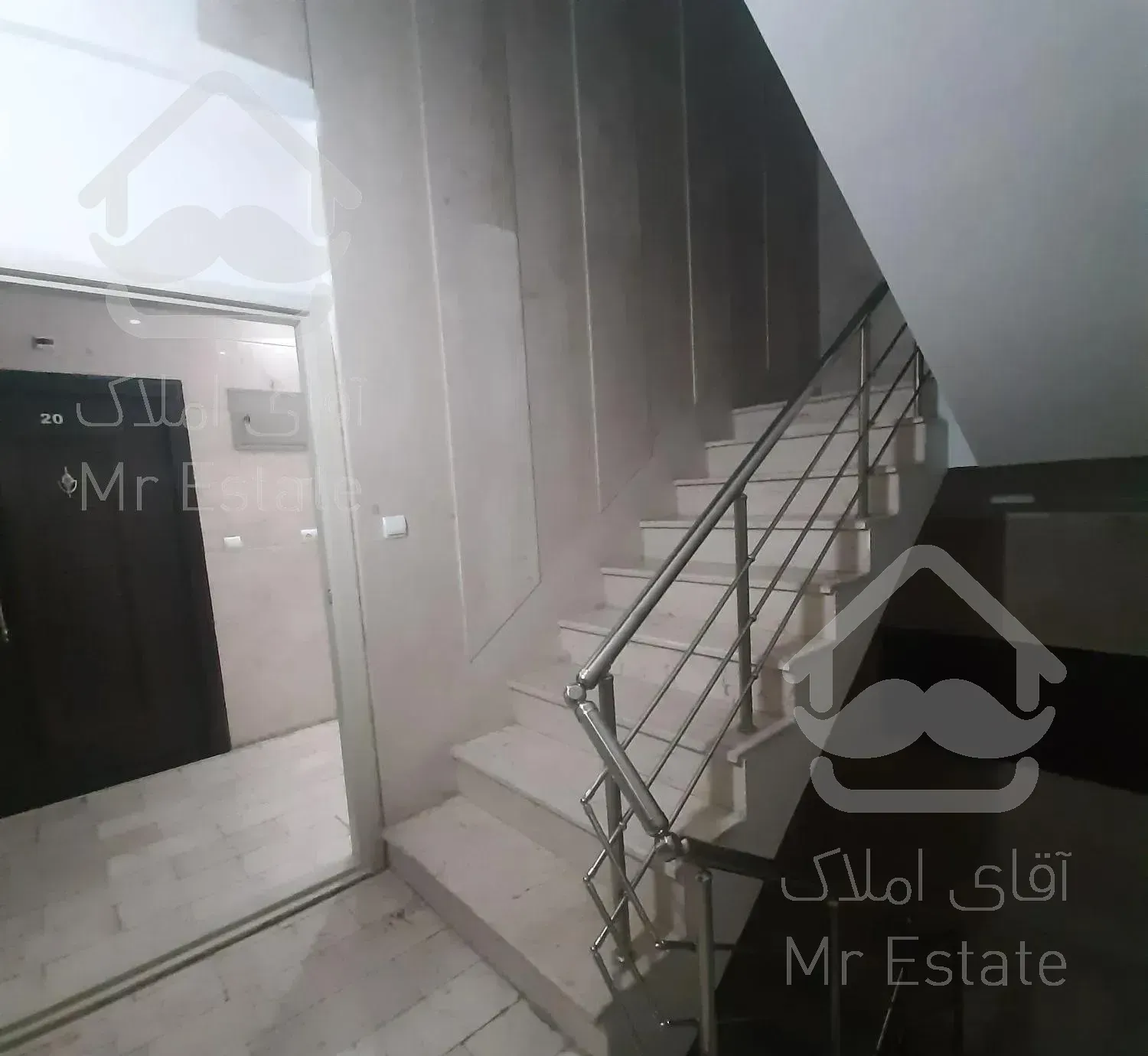 90متر پارکینگ/سه خوابه/انباری /تاپ لوکیشن