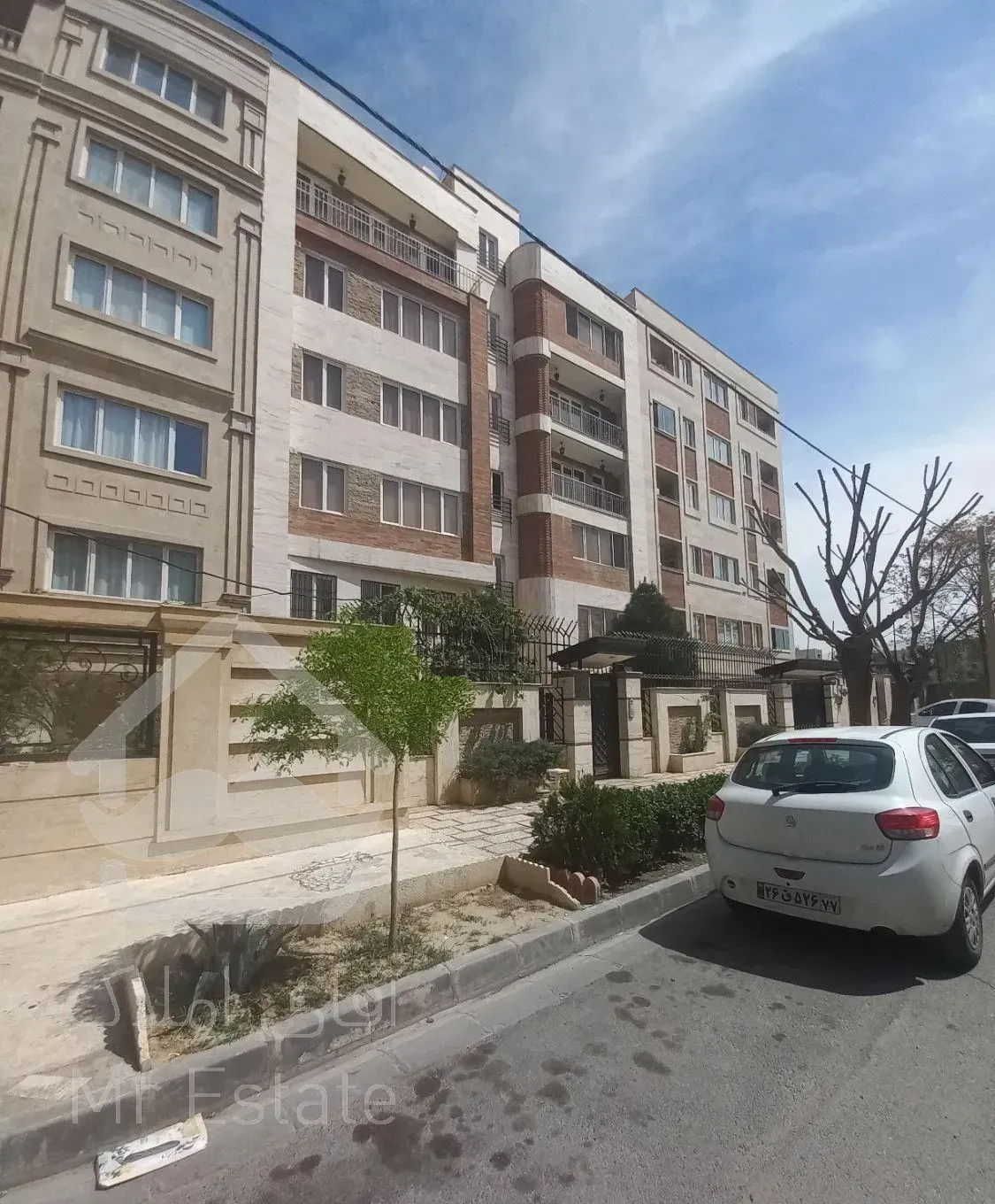 فروش آپارتمان ۱۴۵ متری ۳ خوابه در مهرشهر - فاز ۵