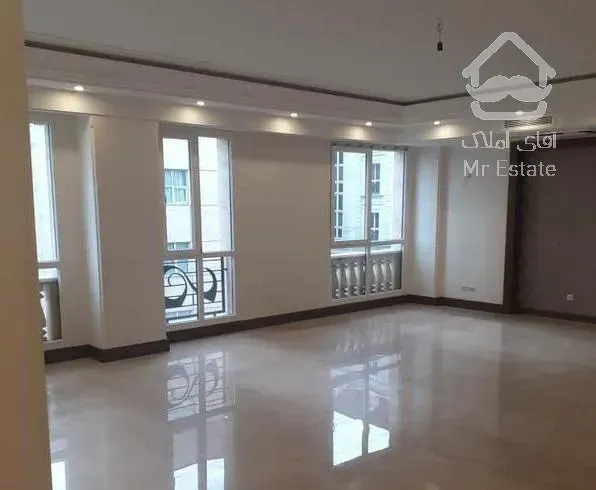 205 متر نوساز فرمانیه شرقی