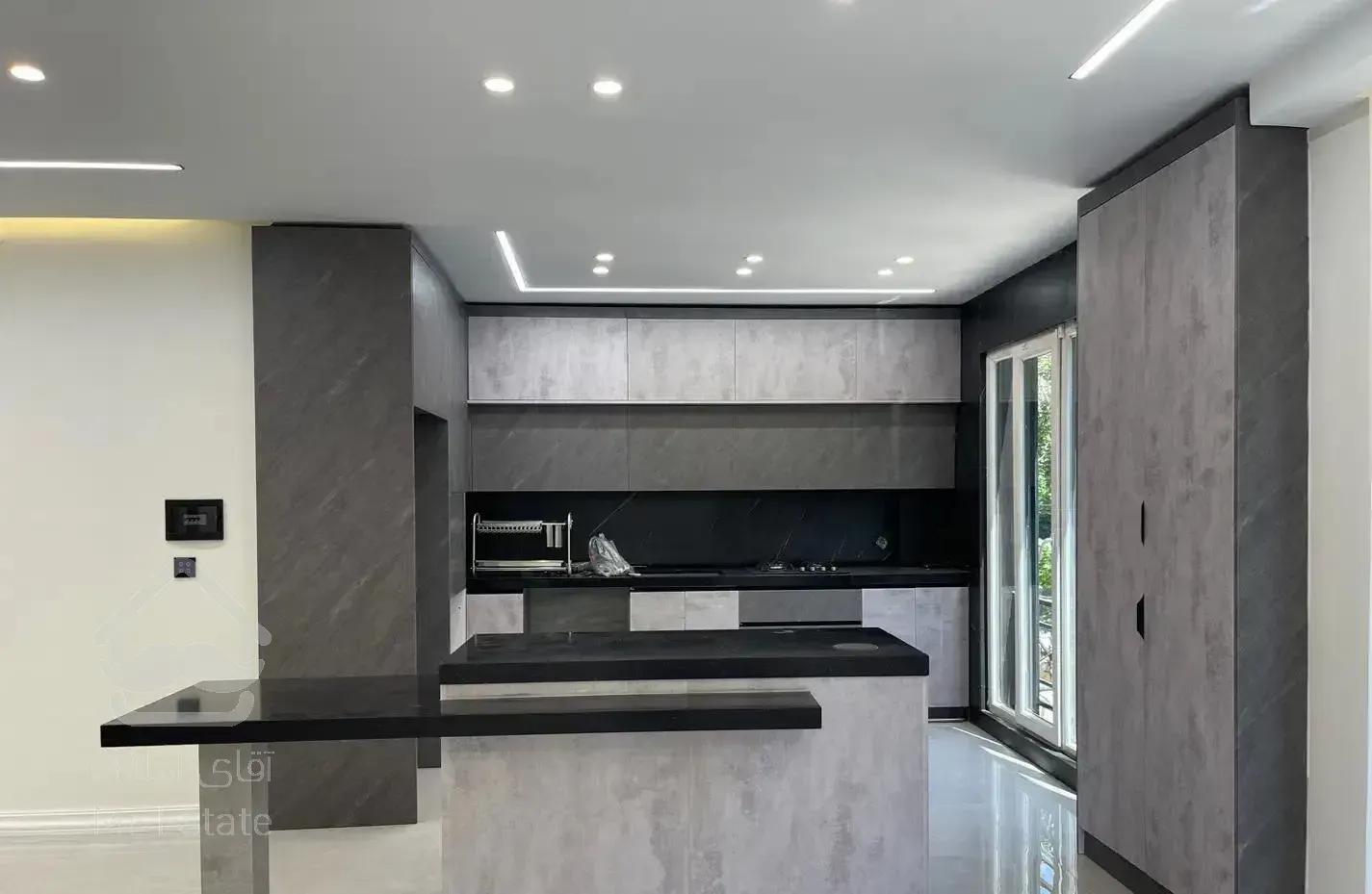 ۱۴۰ متر / دوپارکینگ سندی / گیشا