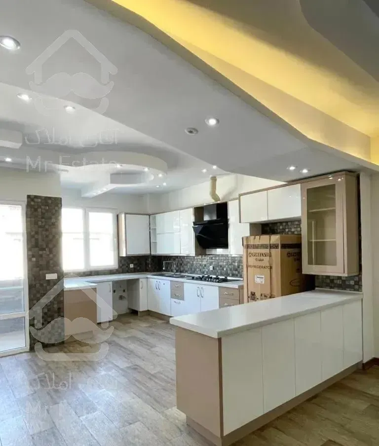 ۸۶ متر فول / ۲خواب/ رو به آفتاب