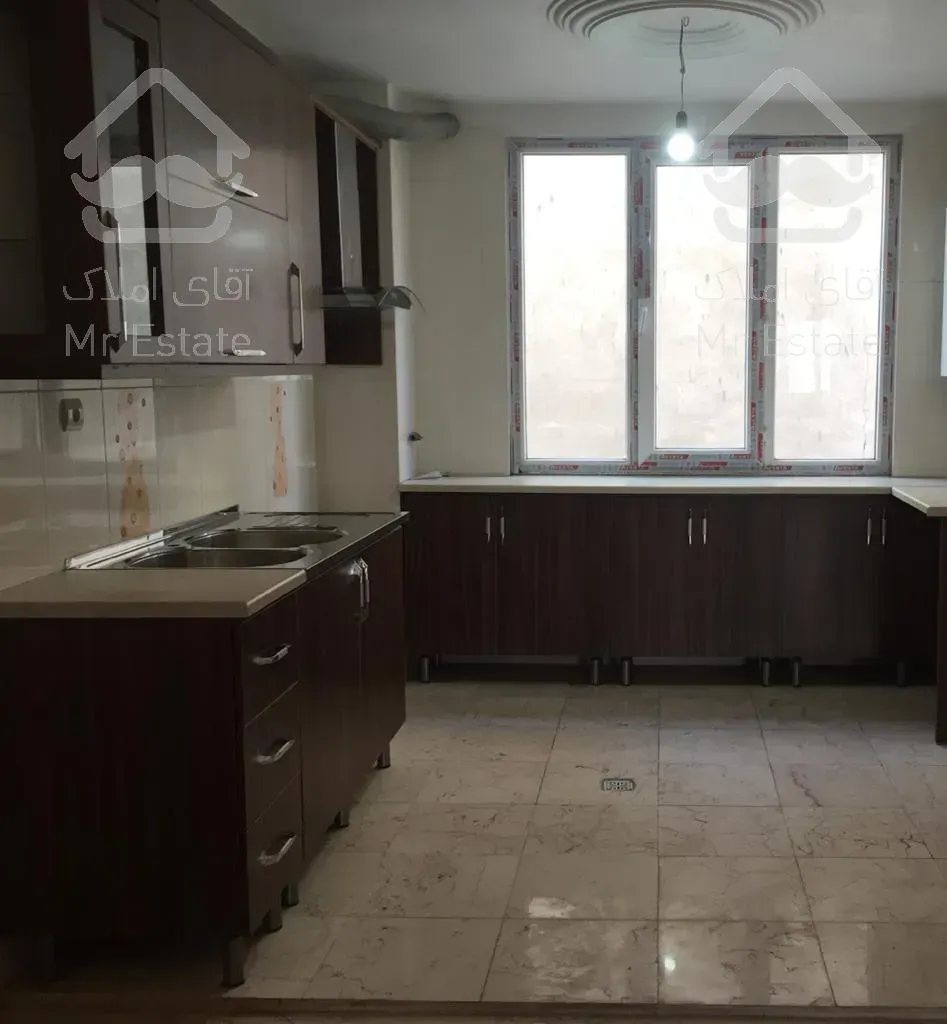 آپارتمان ۶۷ متری دو خواب امکانات عالی سال ساخت ۱۳۹۳