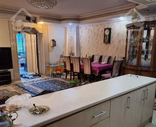 آپارتمان ۸۱ متری پونک،عدل