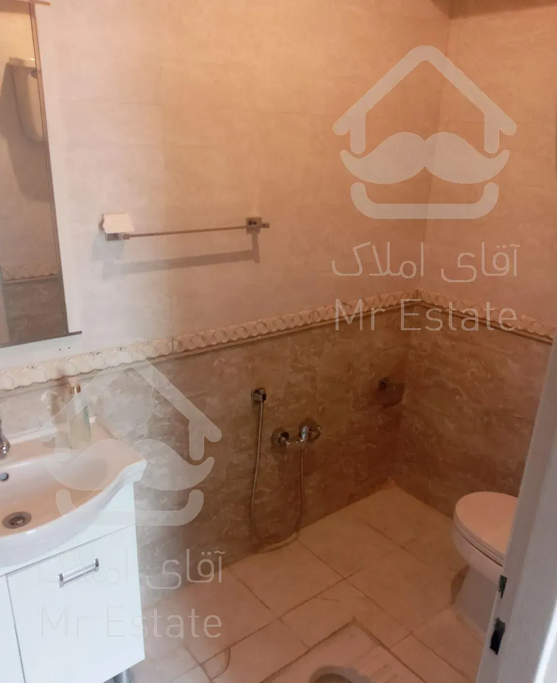 آپارتمان  ۲۱۰متر ۳خوابه سعادت آباد