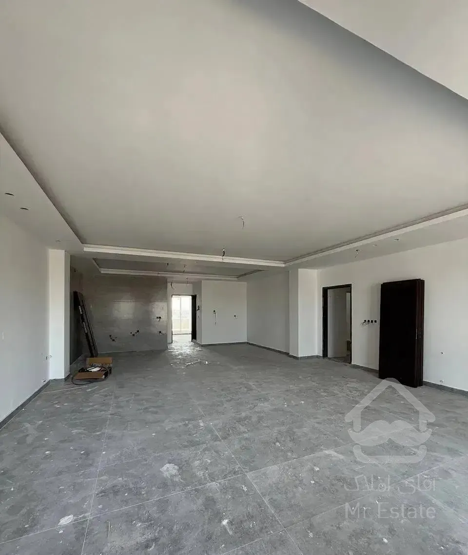 آپارتمان ۱۳۰متری سنددار پارکینگ/آسانسور لوکیشن قوی