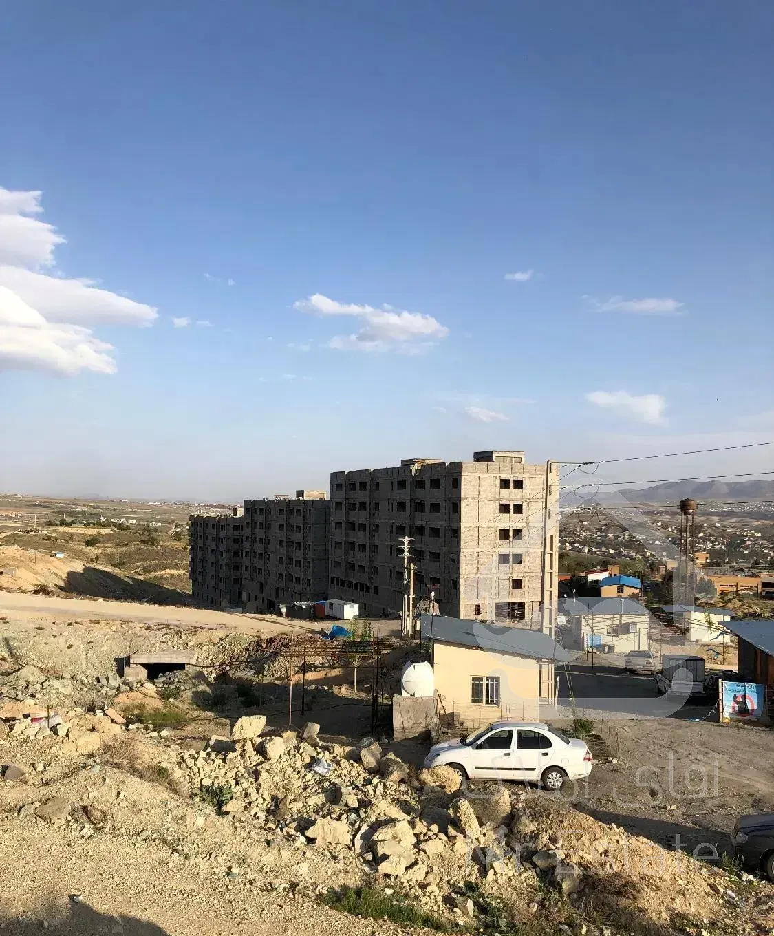 مسکن گیلاوند دوخوابه مالک هستم