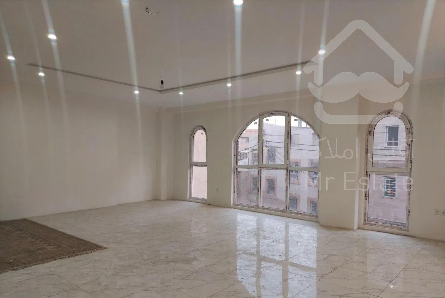 ۱۱۰متر / تک واحدی / کلید نخورده / نیاوران