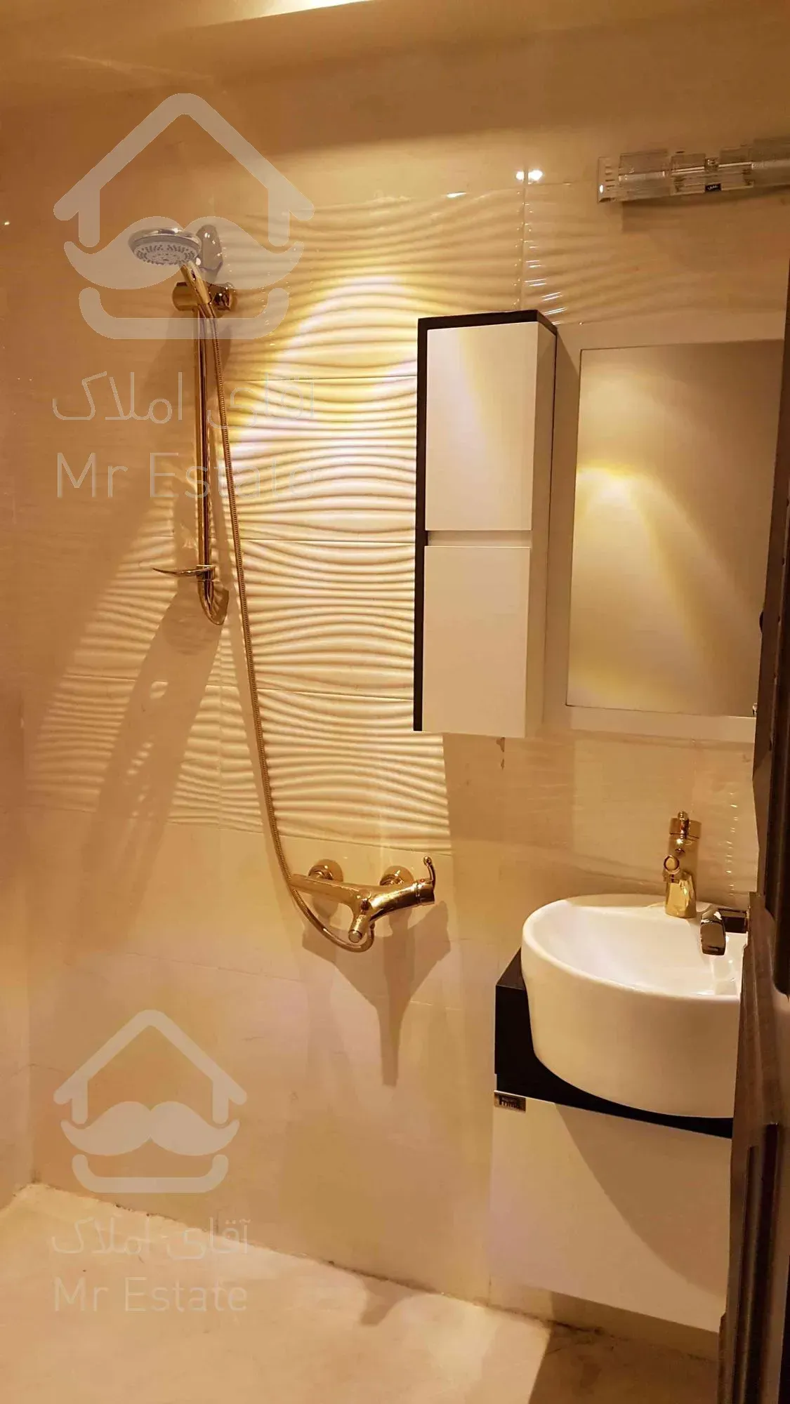 ۱۶۰متر ۳خوابه کلید نخورده / فردوس شرقی