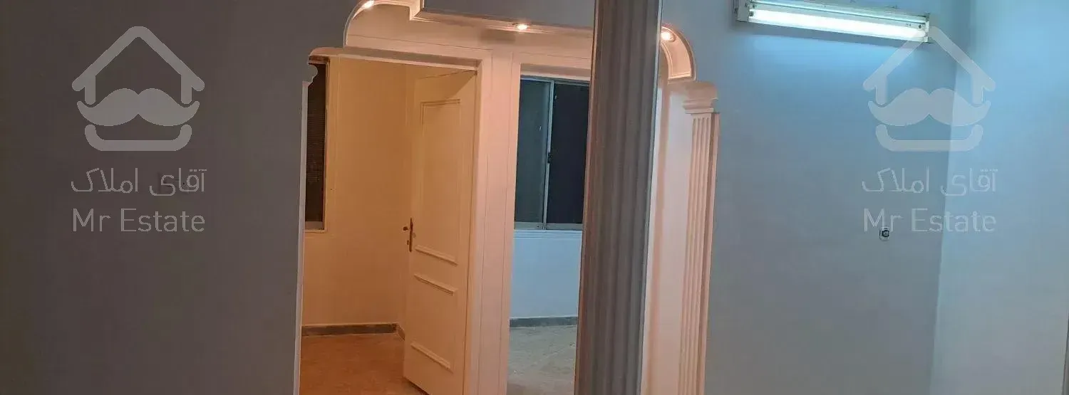 ۱۱۰ متر کل ملک ۸۵ متر بنا دو تا اتاق خواب