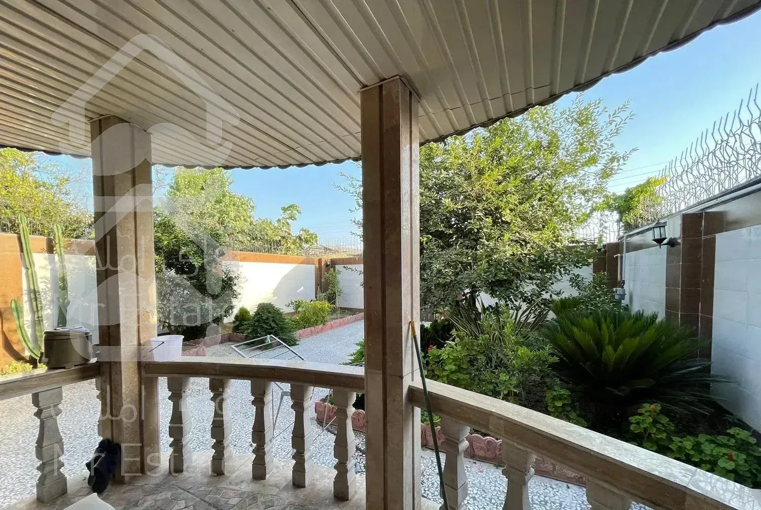 فروش ویلایی نیم پیلوت 235متری در ابتدای جاده نظامی