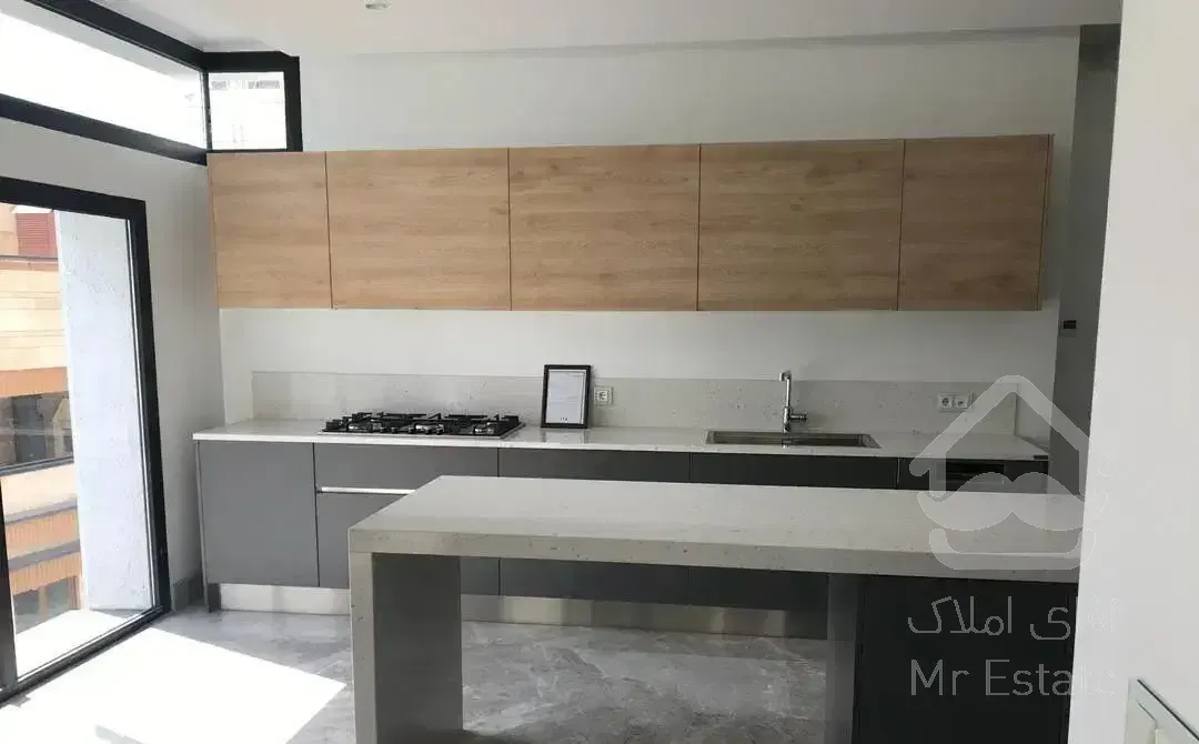 رهن آپارتمان ۲۵۰ متری ۳ خوابه در فرمانیه   سنبل