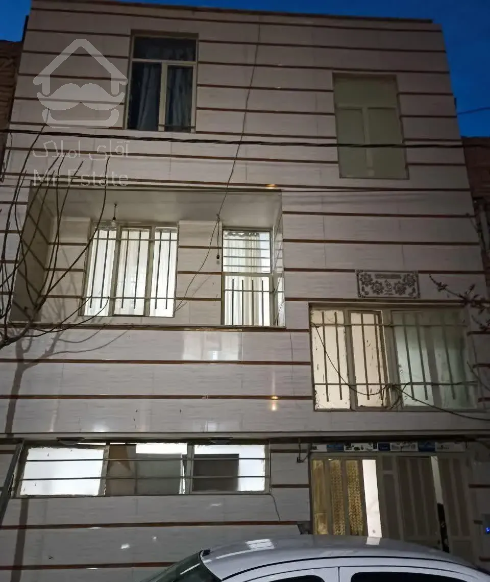 فروش آپارتمان ۲۲۰ متری ۳ خوابه ۳ طبقه