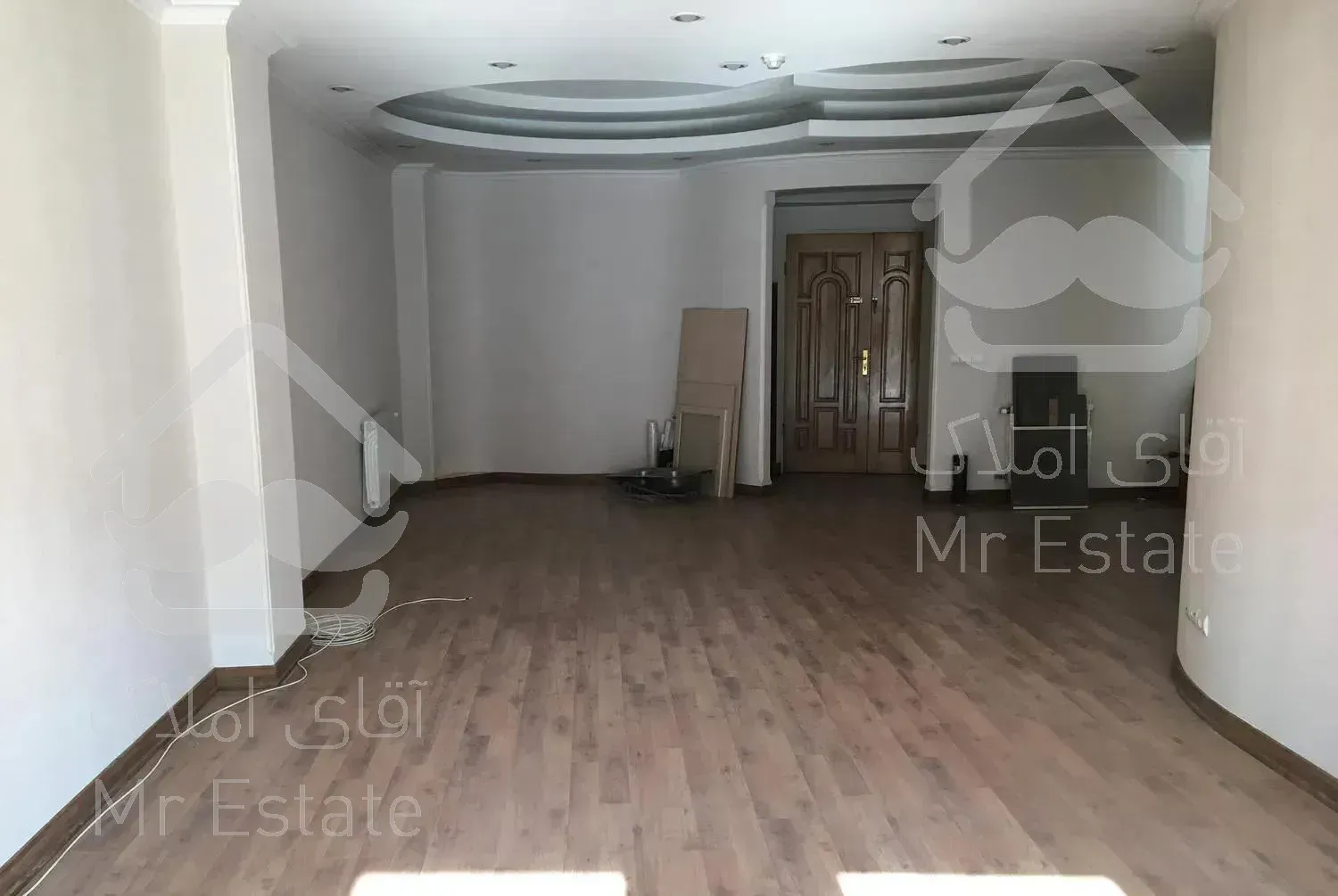 آپارتمان ١٢٠متری دروس/٢خ/١٠٠متر حیاط اختصاصی