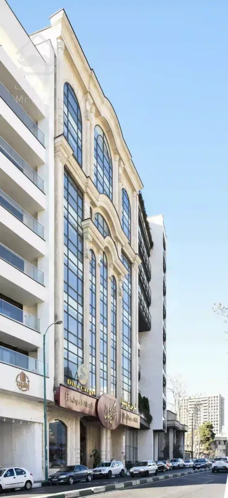 ۲۰۰ متر اداری مدرن بر فرمانیه ،با ارتفاع سقف ۶ متر