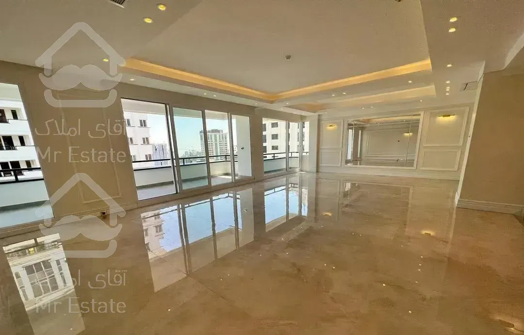 ۲۷۰ متر با ویوی ۳۶۰درجه در قلب زعفرانیه