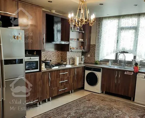 ۹۵ متر دو خواب سالن پرده خور الاله شرقی