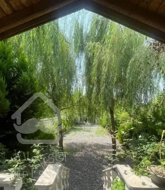 خانه روستای پرازدرخت میوه*نزدیک جاده اصلی/پول زمین